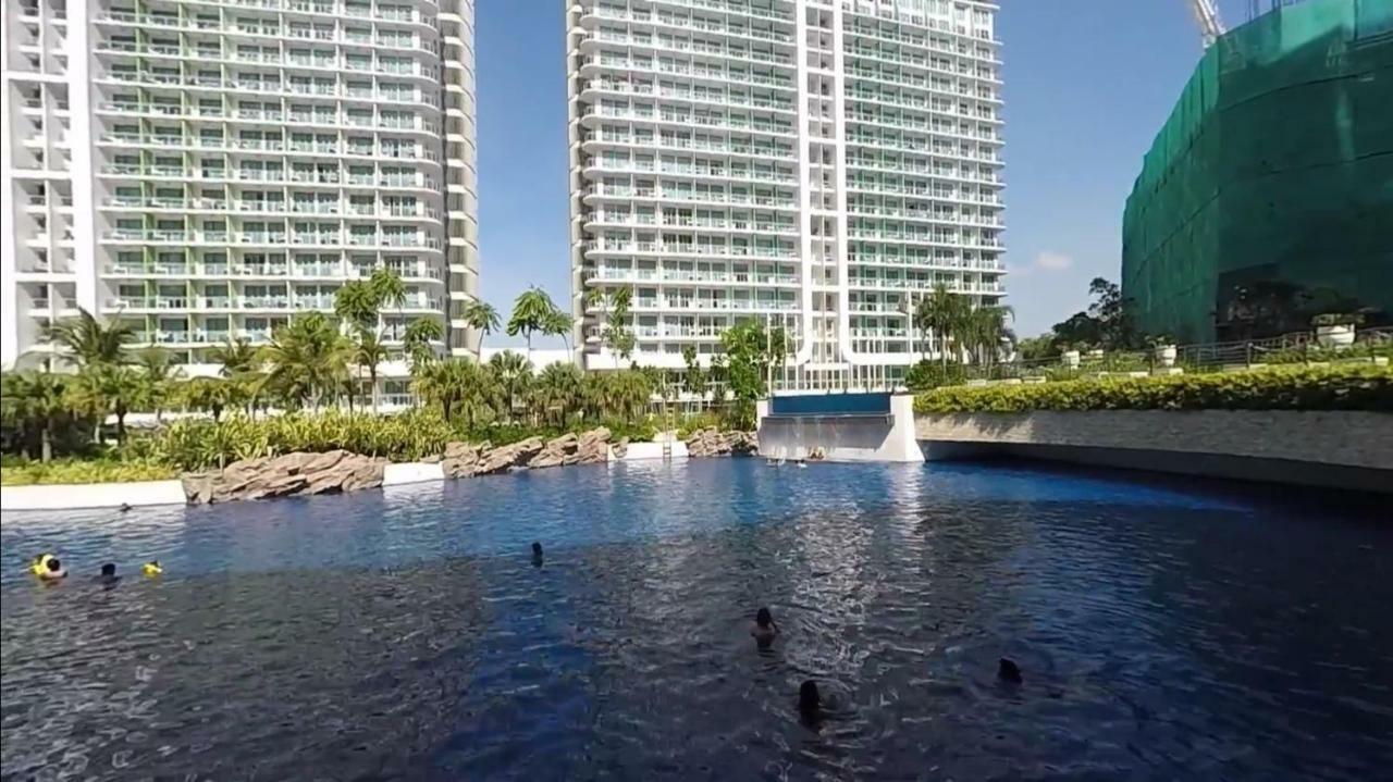 Azure Condo Resort Paranaque Bldg Maldives Маніла Екстер'єр фото